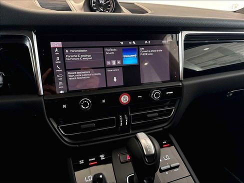 New 2026 Porsche Macan AWD/4WD image 16