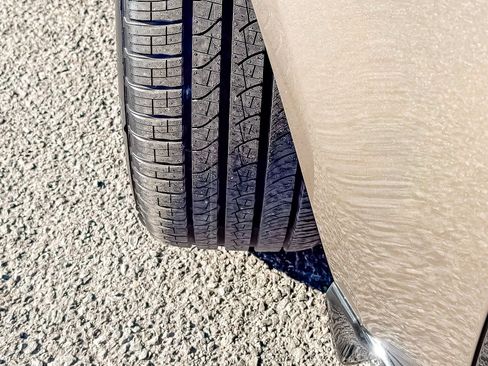 New 2025 Land Rover Range Rover SE image 52