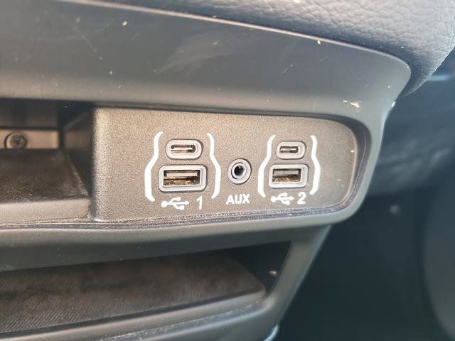 Used 2021 Chrysler Pacifica Touring-L w/ S Appearance Package FWD image 25