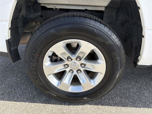Used 2024 RAM 1500 Laramie RWD image 16
