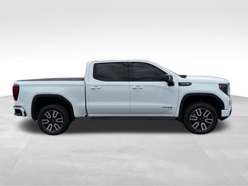 Used 2022 GMC Sierra 1500 AT4 w/ AT4 Premium Package image 7