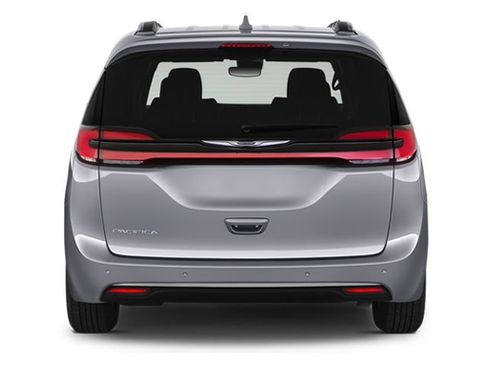 Used 2024 Chrysler Pacifica Touring-L FWD image 6