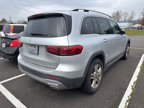 Used 2021 Mercedes-Benz GLB 250 image 3