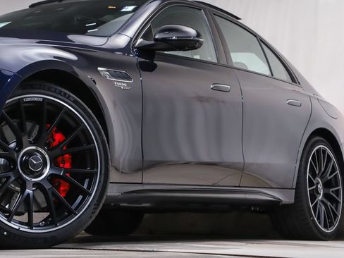 New 2026 Mercedes-Benz E 53 AMG e 4MATIC Sedan image 18