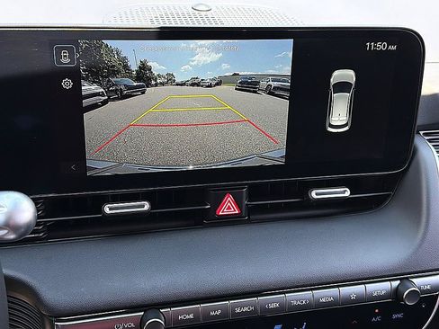 Certified 2025 Hyundai Ioniq 5 SE RWD image 14