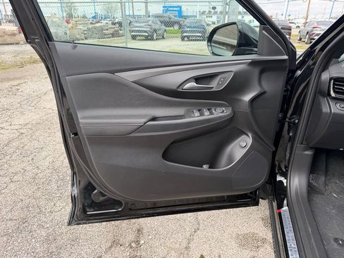 New 2026 Buick Envista Avenir image 24