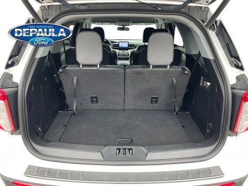 Certified 2022 Ford Explorer XLT w/ Equipment Group 202A image 6