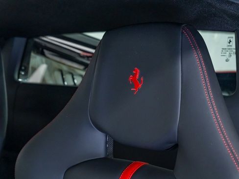 Used 2018 Ferrari 488 GTB RWD image 24