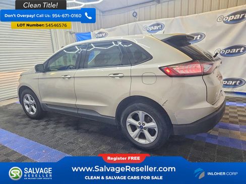 Used 2017 Ford Edge SE w/ Cargo Accessory Package FWD image 3