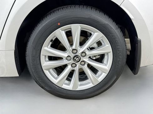 New 2026 Toyota Corolla LE FWD image 28