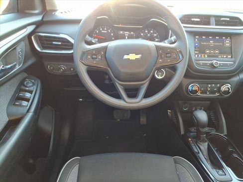 Used 2021 Chevrolet TrailBlazer LT image 5