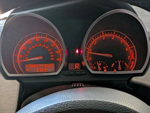 Used 2005 BMW Z4 3.0i RWD image 11