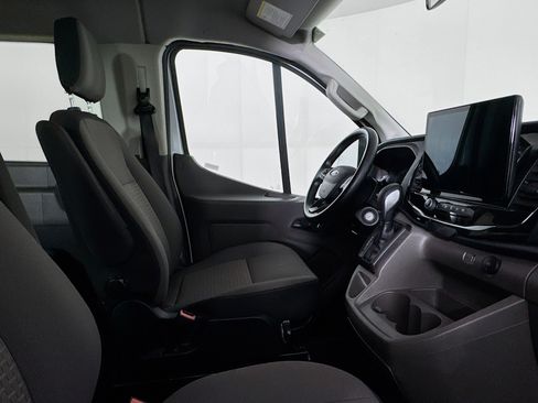 Used 2023 Ford Transit 350 XLT image 24