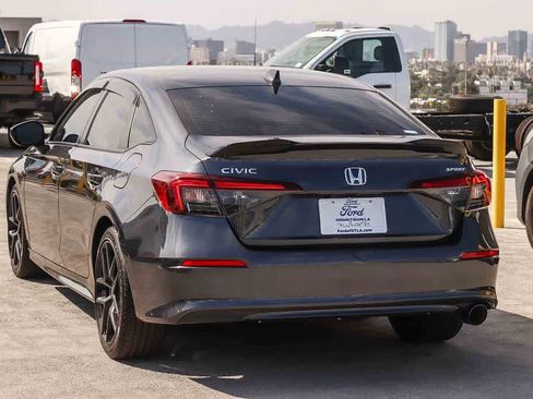 Used 2025 Honda Civic Sport image 6