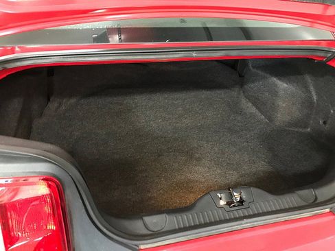 Used 2010 Ford Mustang GT RWD image 26