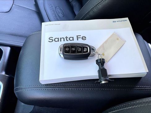 Used 2020 Hyundai Santa Fe SEL w/ Convenience + Premium Package AWD/4WD image 14