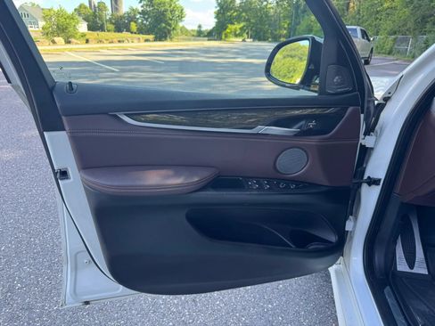 Used 2018 BMW X5 xDrive35i AWD/4WD image 10
