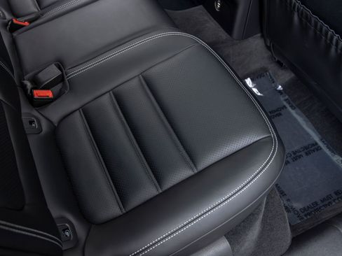 Certified 2018 Porsche Macan GTS AWD/4WD image 52