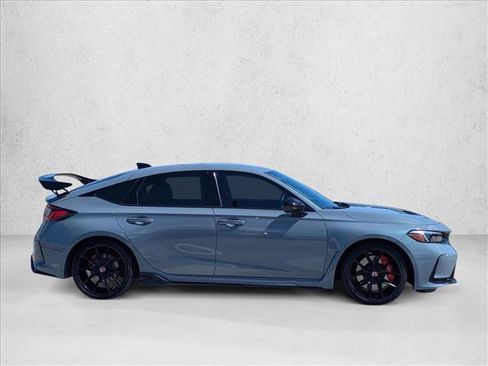 Used 2024 Honda Civic Type R image 4