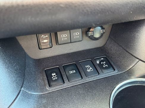 Certified 2019 Toyota Highlander XLE AWD/4WD image 22