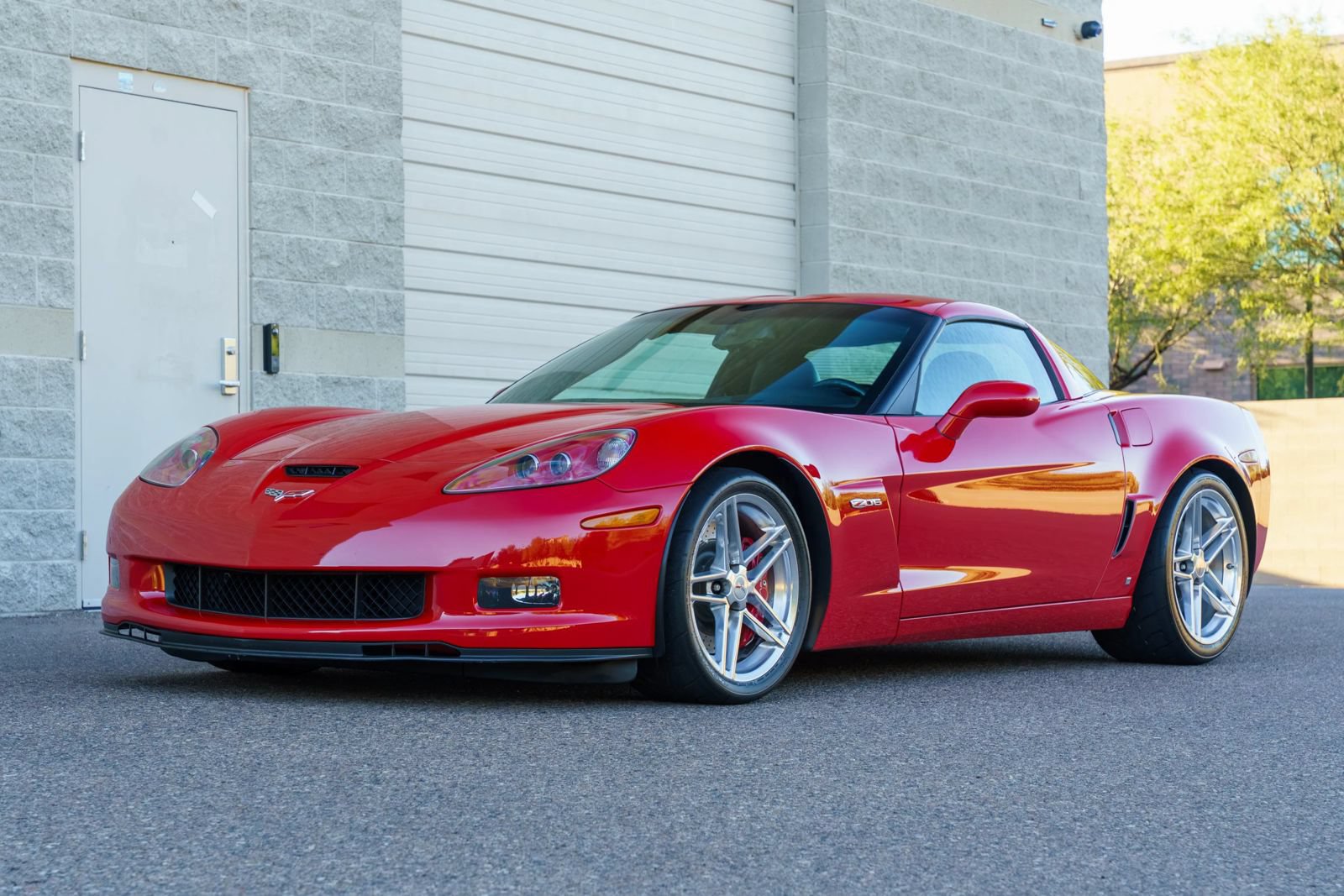 Used 2006 Chevrolet Corvette Z06 w/ Preferred Equipment Group RWD image 2
