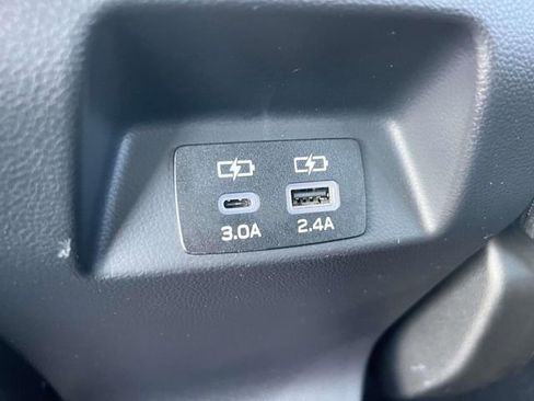 Used 2024 Subaru Crosstrek 2.0i Premium image 11