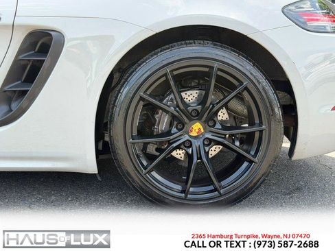 Used 2018 Porsche 718 Cayman RWD image 13