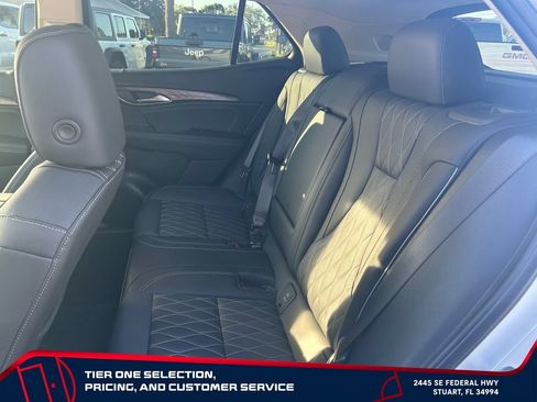 Used 2023 Buick Envision Avenir FWD image 27