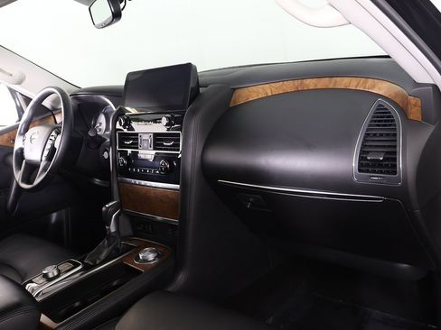 Used 2024 Nissan Armada SL image 31