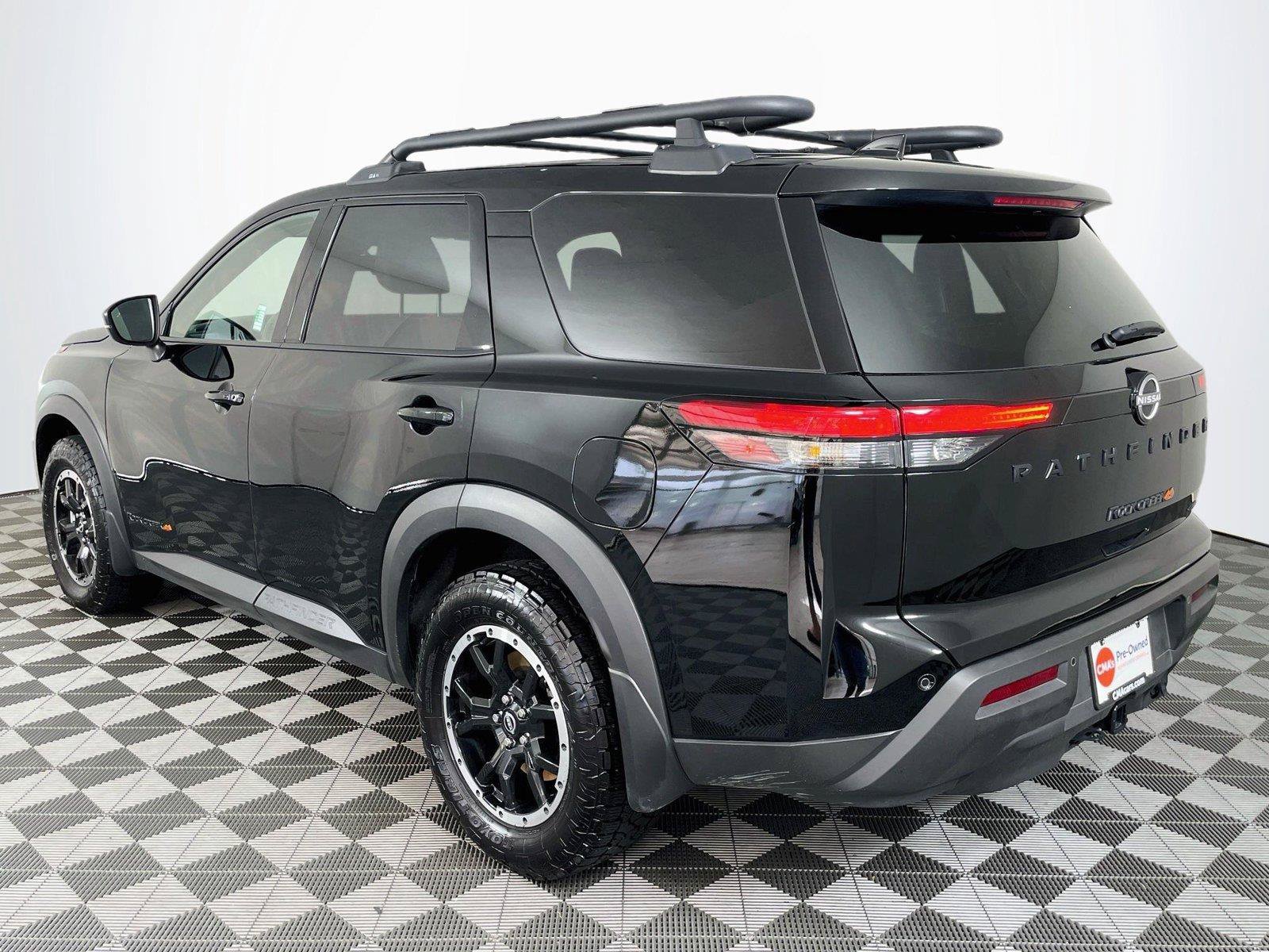 Used 2025 Nissan Pathfinder Rock Creek AWD/4WD image 6