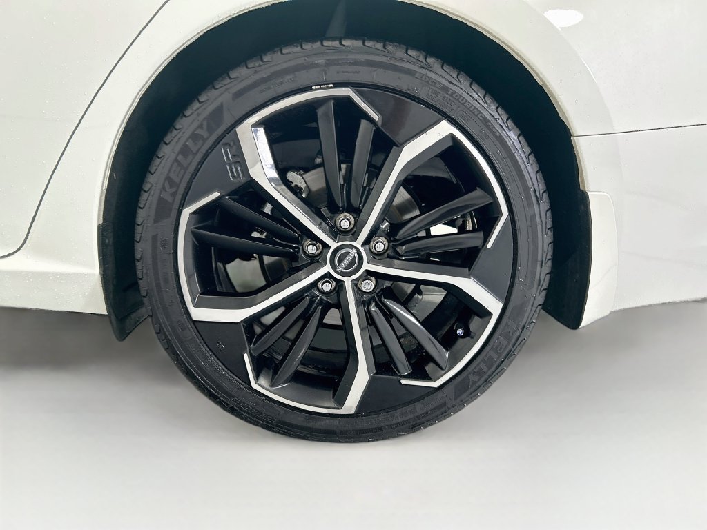 Used 2023 Nissan Altima 2.5 SR w/ SR Premium Package FWD image 30