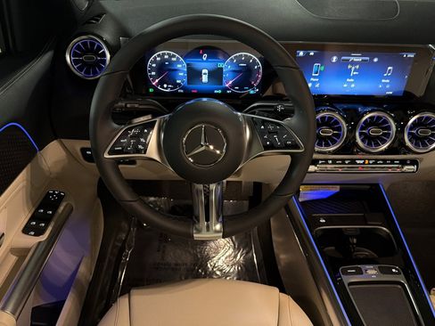 New 2026 Mercedes-Benz GLA 250 image 13