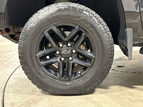 Used 2020 Chevrolet Silverado 1500 LT Trail Boss AWD/4WD image 26