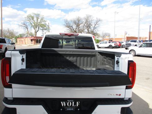 Used 2025 GMC Sierra 1500 AT4 w/ AT4 Premium Package AWD/4WD image 21