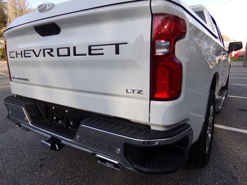 Used 2021 Chevrolet Silverado 1500 LTZ w/ LTZ Premium Package image 7