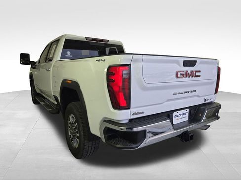 Used 2024 GMC Sierra 2500 SLT w/ SLT Premium Package AWD/4WD image 5
