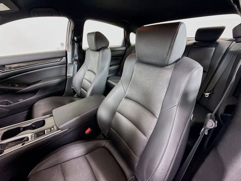 Used 2020 Honda Accord Sport image 11