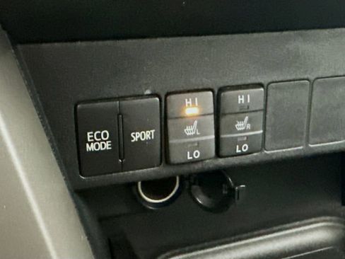 Used 2017 Toyota RAV4 Limited w/ Advanced Technology Package image 13