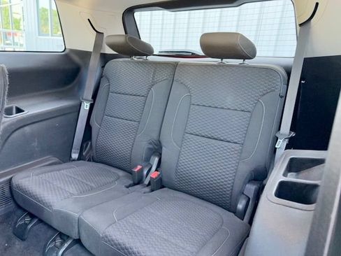 Used 2019 GMC Acadia SLE FWD image 12