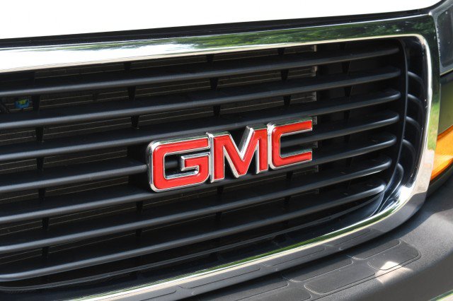 Used 2025 GMC Savana 2500 w/ Driver Convenience Package RWD image 6