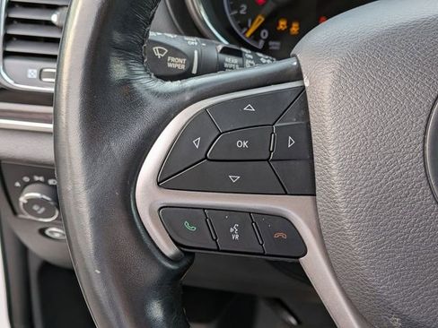 Used 2020 Jeep Grand Cherokee Overland image 17