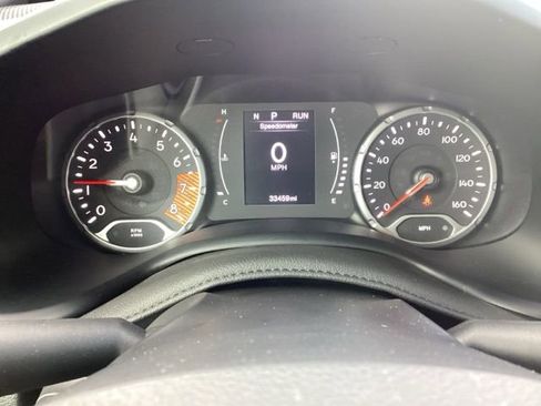 Used 2023 Jeep Renegade Latitude image 15