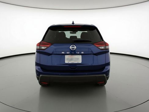 Used 2025 Nissan Rogue SV image 7