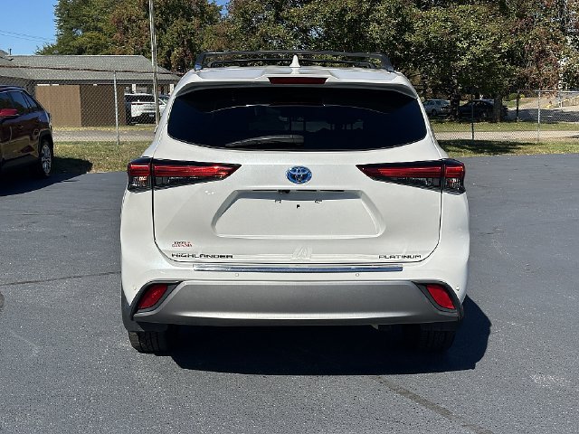 Used 2021 Toyota Highlander Platinum FWD image 6