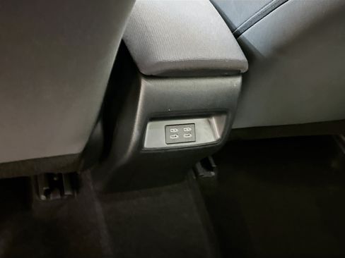 Used 2024 Toyota Corolla LE FWD image 28