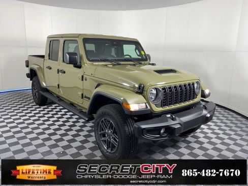 New 2025 Jeep Gladiator Sport image 1