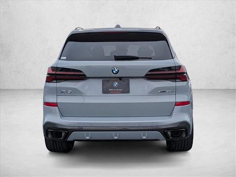New 2026 BMW X5 xDrive40i w/ M Sport Package AWD/4WD image 8