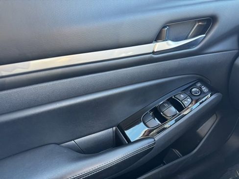 Used 2023 Nissan Altima 2.5 SV image 28