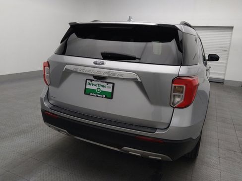 Used 2020 Ford Explorer XLT w/ Equipment Group 202A RWD image 7