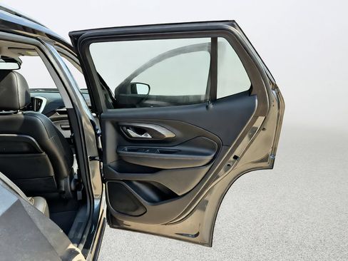 Used 2020 GMC Terrain SLT w/ Preferred Package FWD image 29